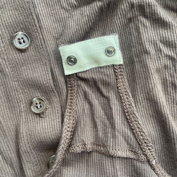 Betro Simone Brown Bodysuit Ribbed Henley Stretch Button-Up Soft Snap Size Small - Picture 7 of 9